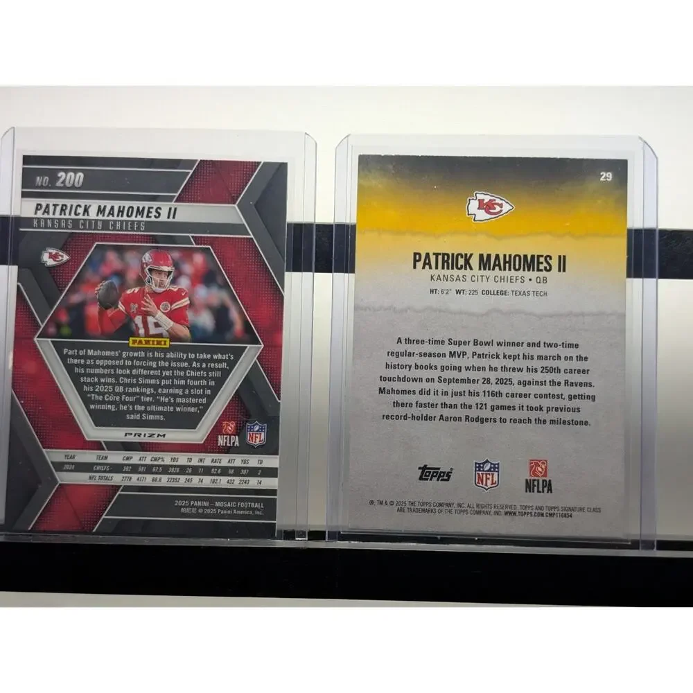 2025 Panini Mosaic Patrick Mahomes II Red Mosaic Prizm #200 Chiefs